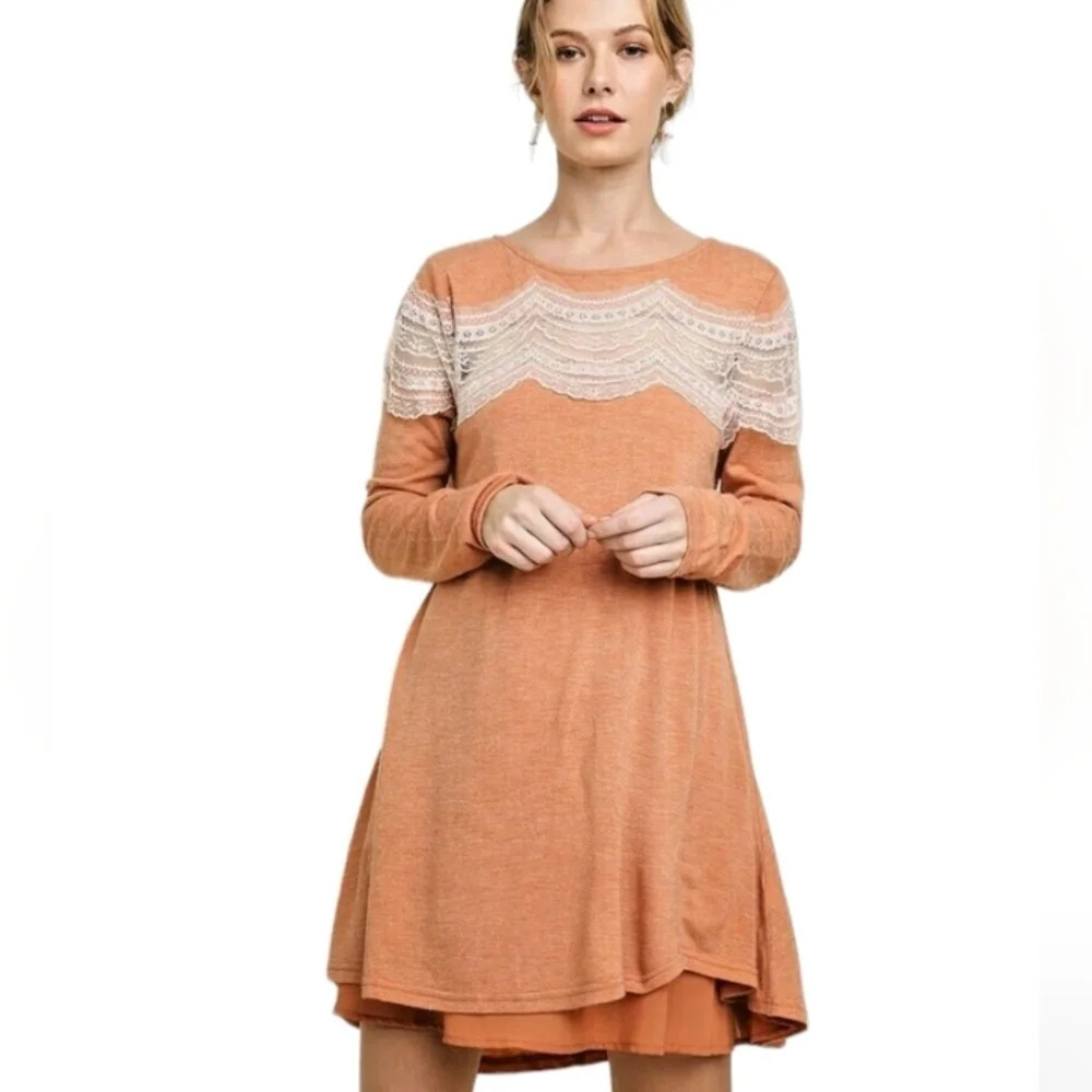 Umgee Long Sleeve Peek a Boo‎ Lace Front Dress Size Large Rust Color